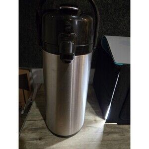 Bakers & Chefs Commercial 74.4 oz (2.2 L) Airpot